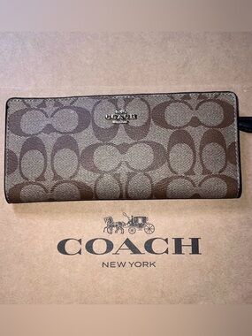 COACH Slim Bifold Snap Wallet Signature Canvas Tan with Gold Hardware AUTHENTIC